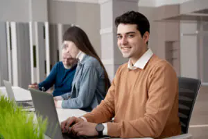 Understanding the  and  elements for multimedia in html hindi