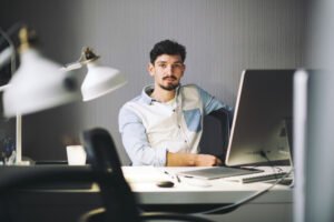 Accessing and modifying object properties In Hindi