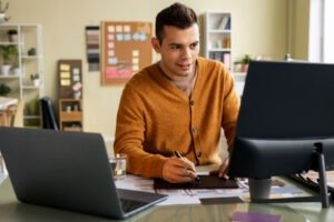 Throwing custom errors in hindi