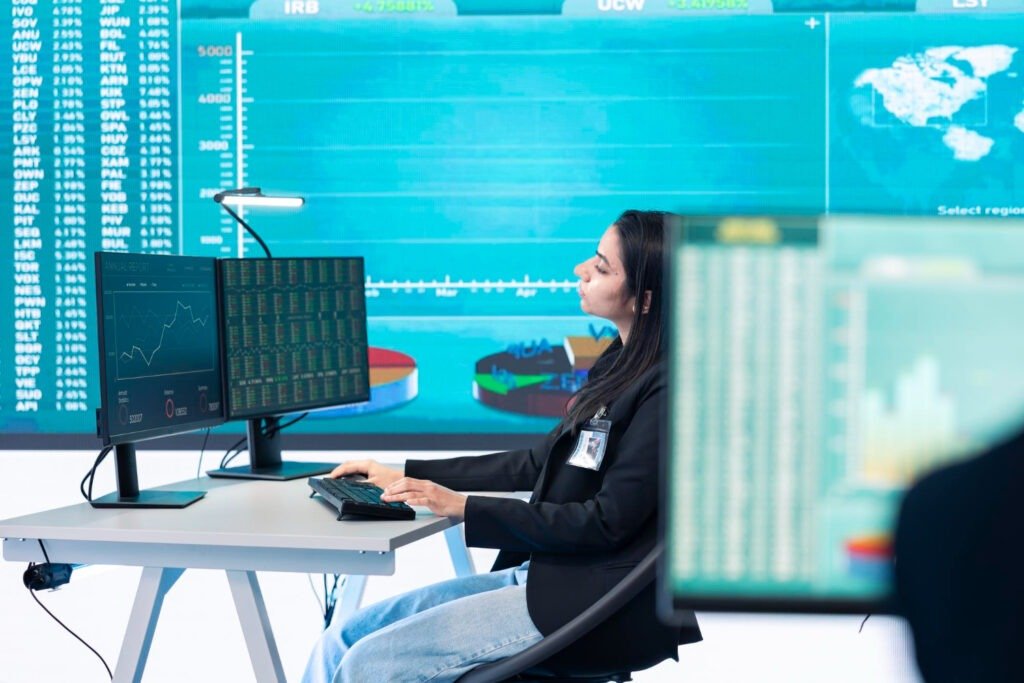 Filtering Grouped Data with HAVING