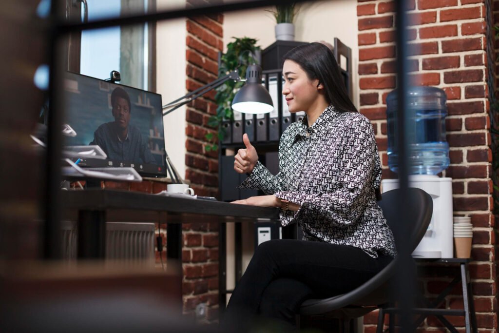 Granting and Revoking Permissions In Hindi