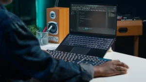 FileInputStream, DataInputStream java in Hindi