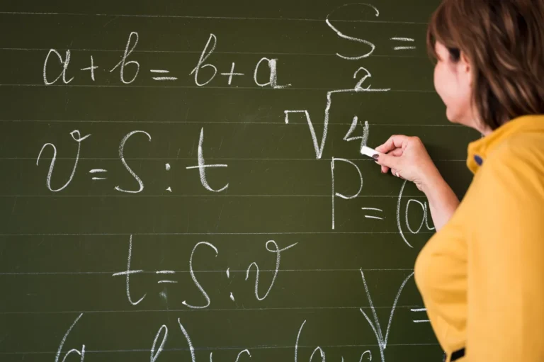 Quadratic Equation Solutions in Hindi