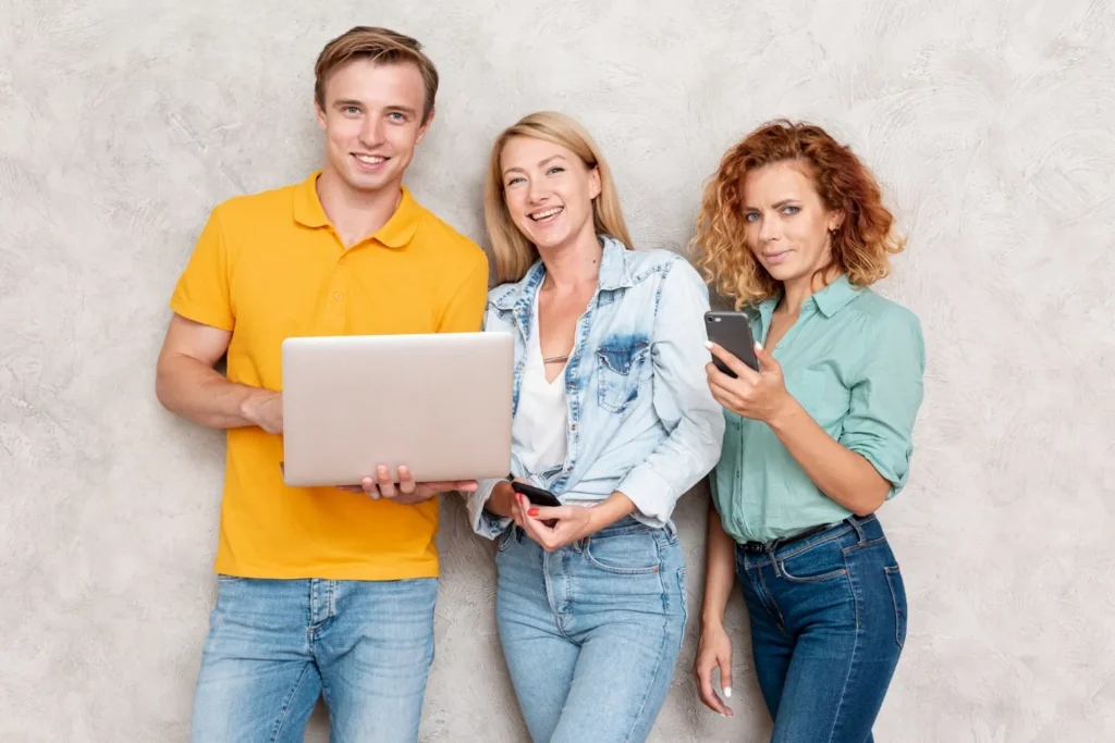 Conditional display based on screen sizes w3-hide-small, w3-show-large Conditional display based on screen sizes w3-hide-small, w3-show-large