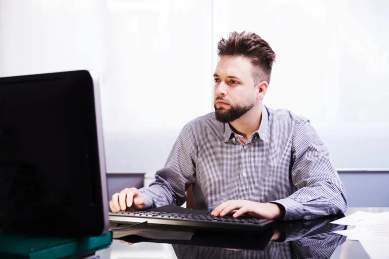 Unit testing with unittest or pytest